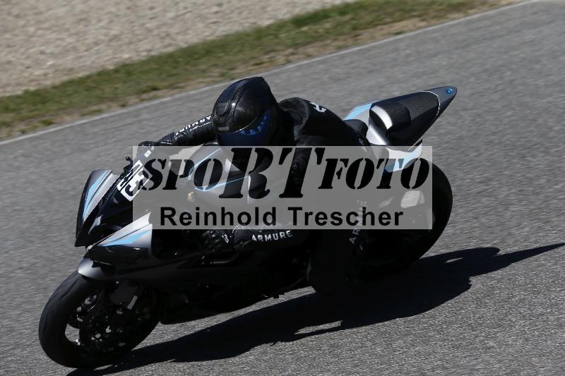/15 22.05.2026  Plüss Moto Sport  Discover the Bike ADR /Gruppe gruen - Bike 1/43